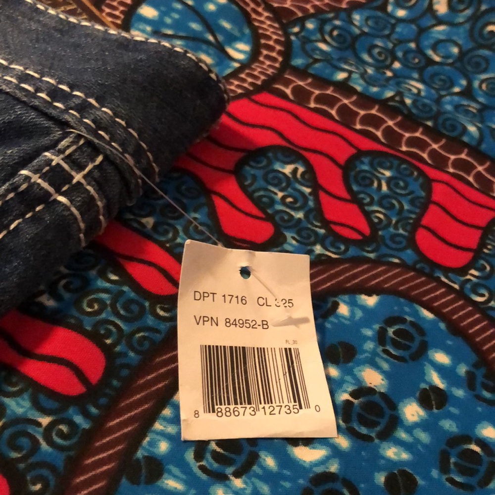 Boot Cut Low Rise Jeans - Picture 5 of 5